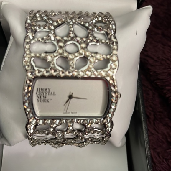 Gorgeous NEW blinged out watch - Picture 2 of 3